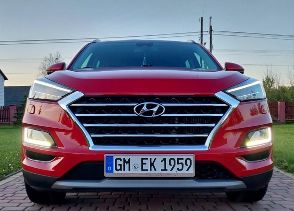 Hyundai Tucson cena 93800 przebieg: 120000, rok produkcji 2019 z Dobrzyca małe 631